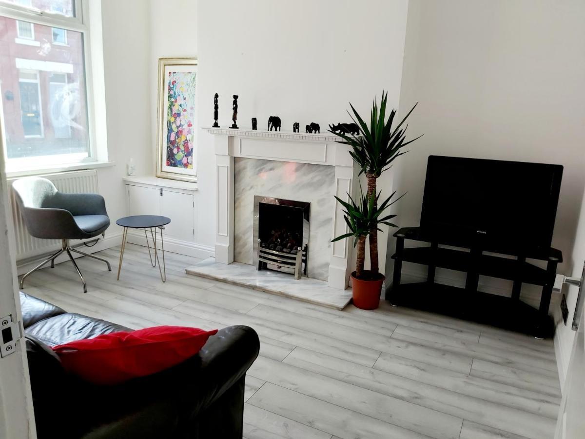 Gorgeous Stylish Cheri Victorian House In Manchesterヴィラ エクステリア 写真